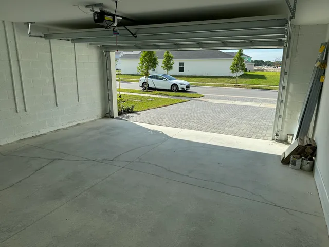 a view of a garage