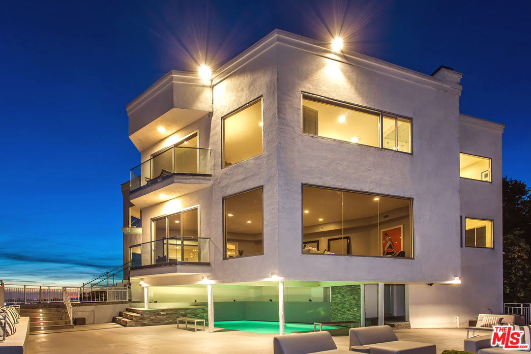 5639 Tryon Road Los Angeles, CA 90068 - Photo 16 of 54