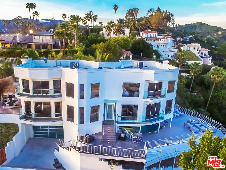 5639 Tryon Road Los Angeles, CA 90068 - Photo 17 of 54