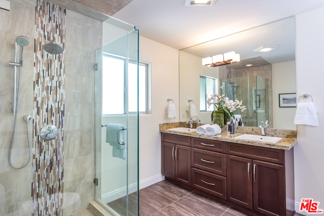 5639 Tryon Road Los Angeles, CA 90068 - Photo 36 of 54