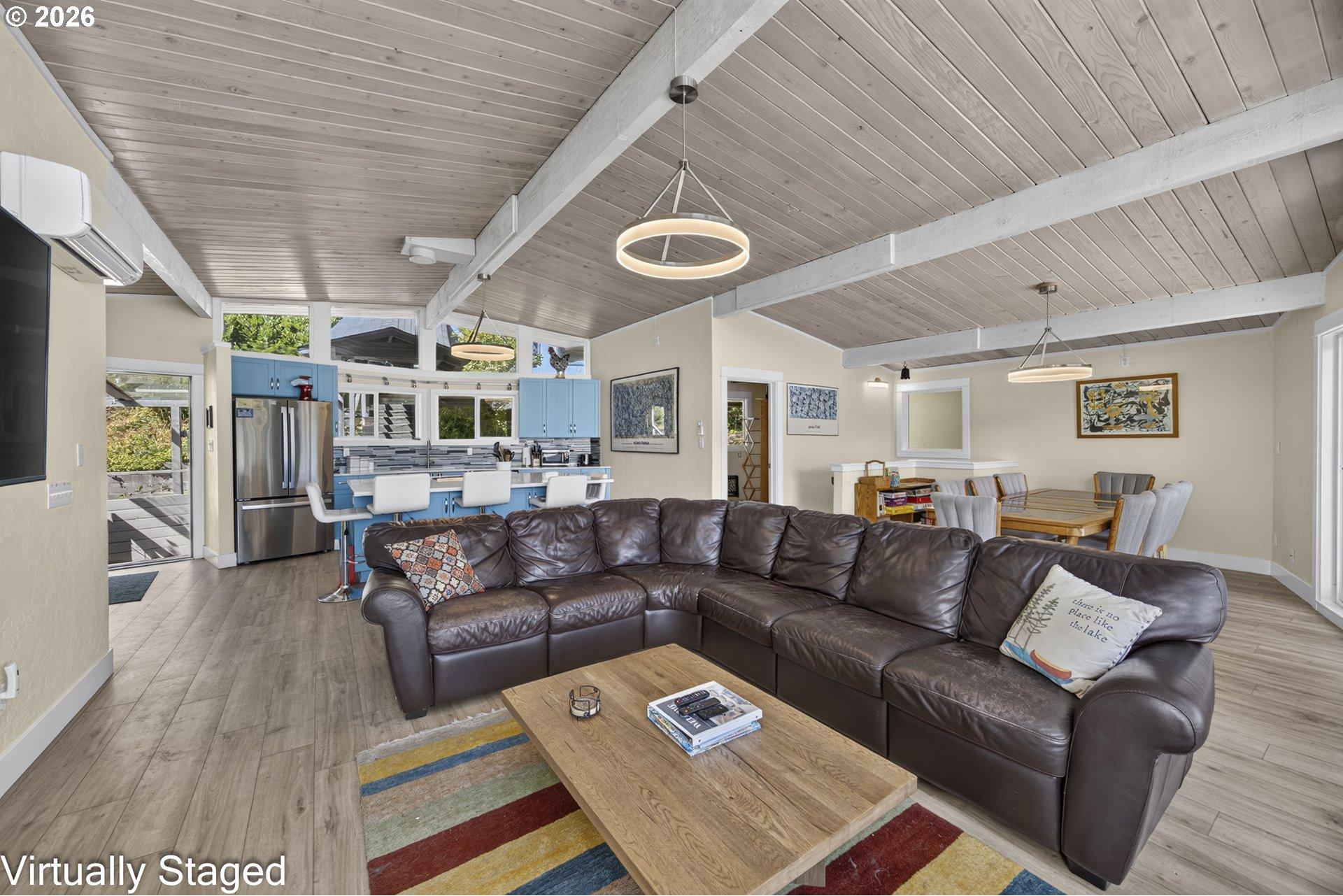 83179 Clear Lake Road Florence, OR 97439 - Photo 9 of 40 Gallery Image 9