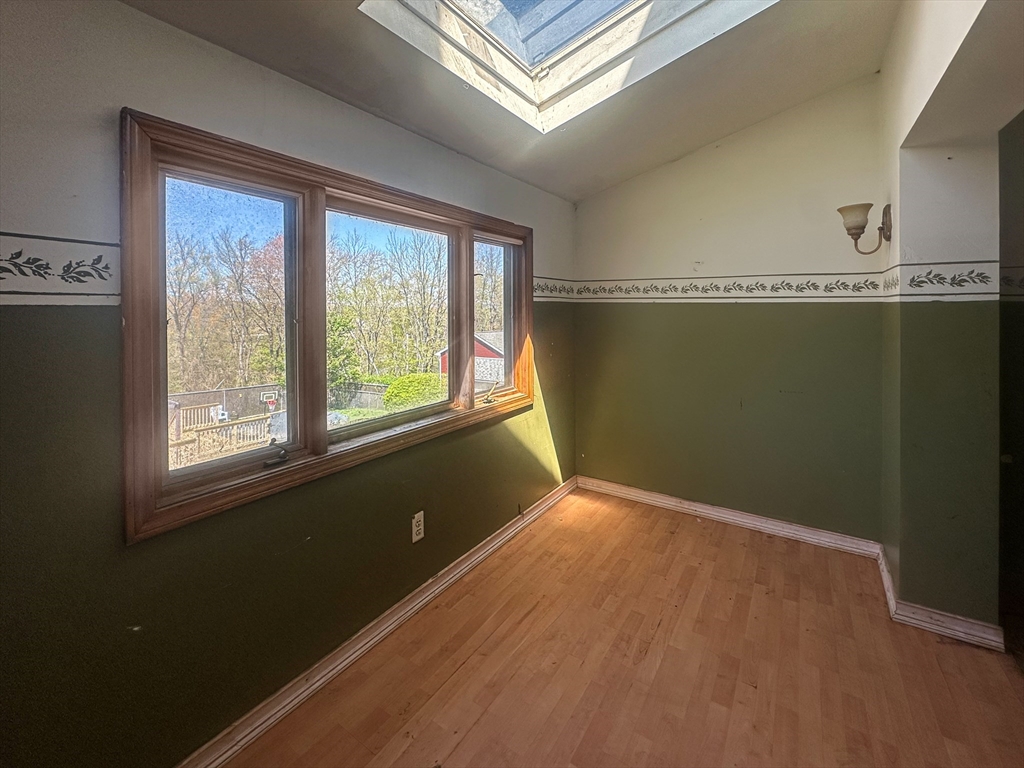 88 Newell Street Chicopee, MA 01013 - Photo 15 of 30