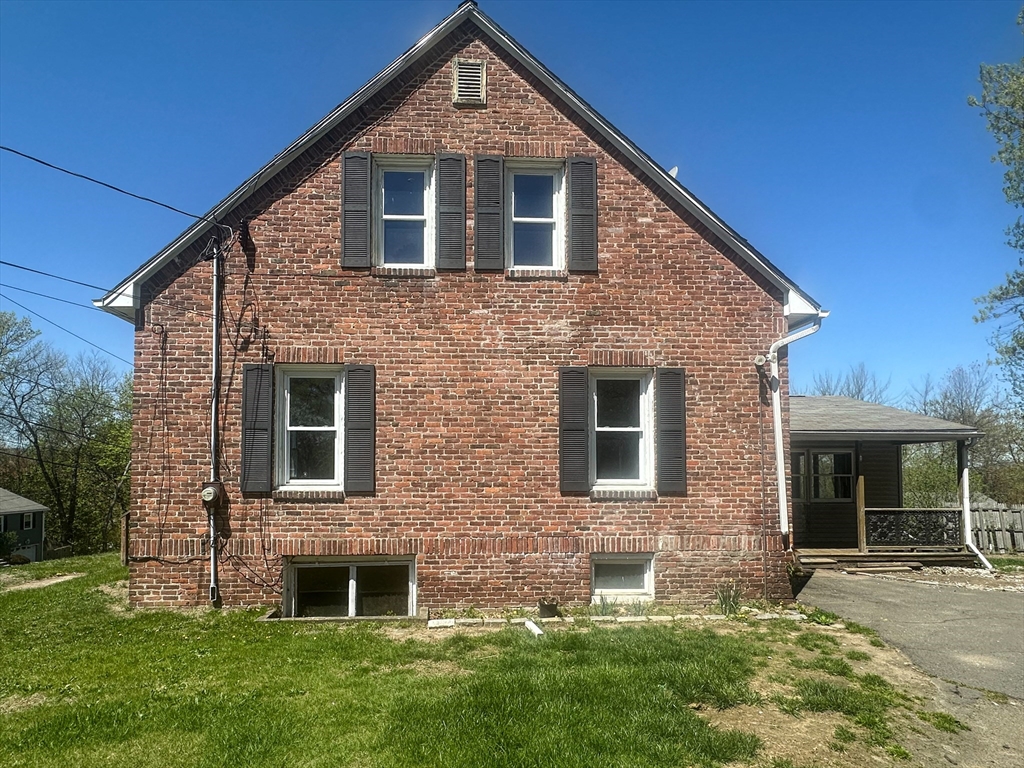 88 Newell Street Chicopee, MA 01013 - Photo 2 of 30