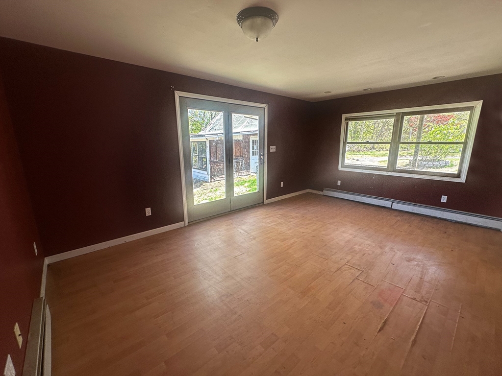 88 Newell Street Chicopee, MA 01013 - Photo 22 of 30