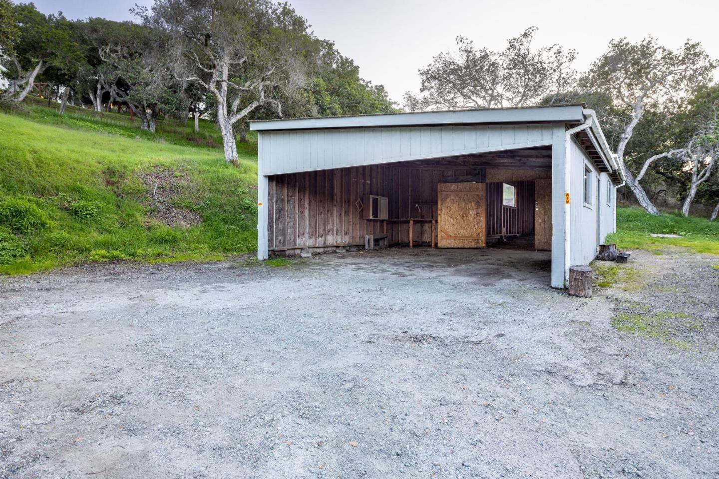 18860 Pesante Road Salinas, CA 93907 - Photo 4 of 36 Gallery Image 4