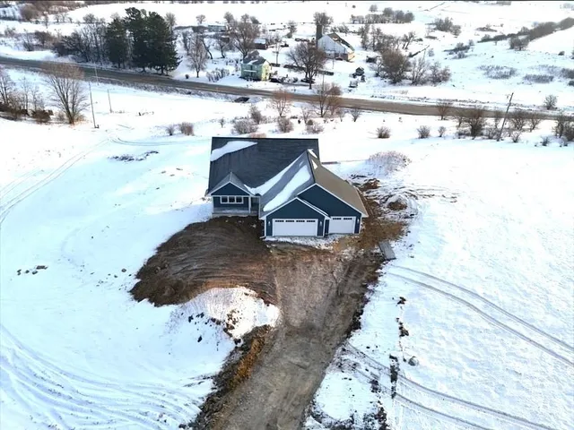 $499,900 | N3523 View Point, Monroe, WI 53566