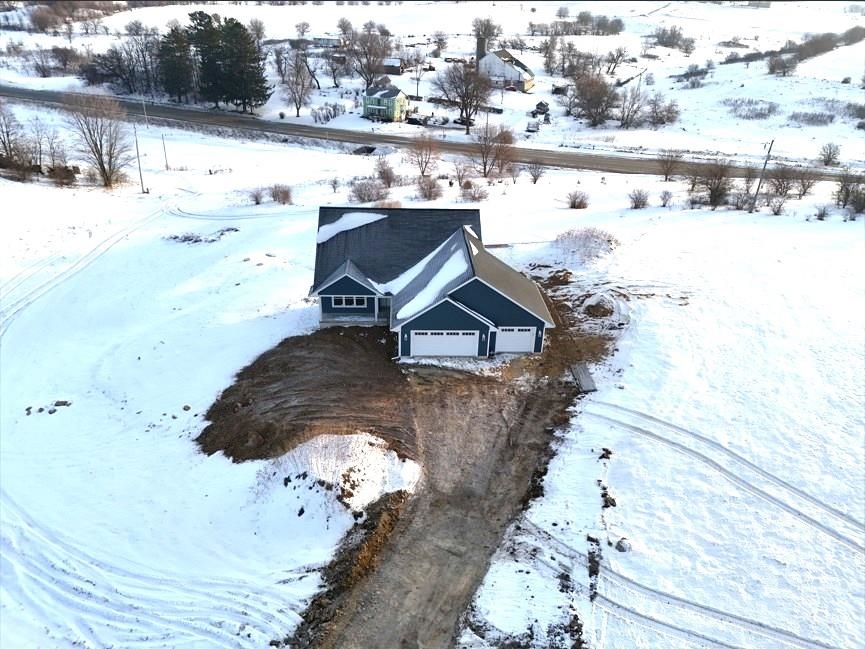 N3523 View Point Monroe, WI 53566 - Photo 2 of 56