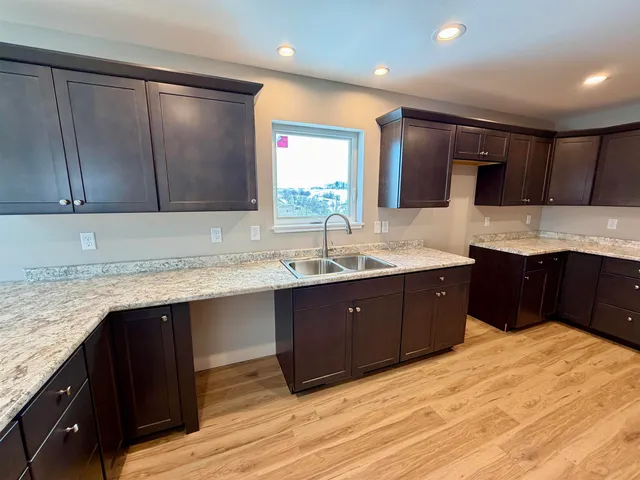 $499,900 | N3523 View Point, Monroe, WI 53566