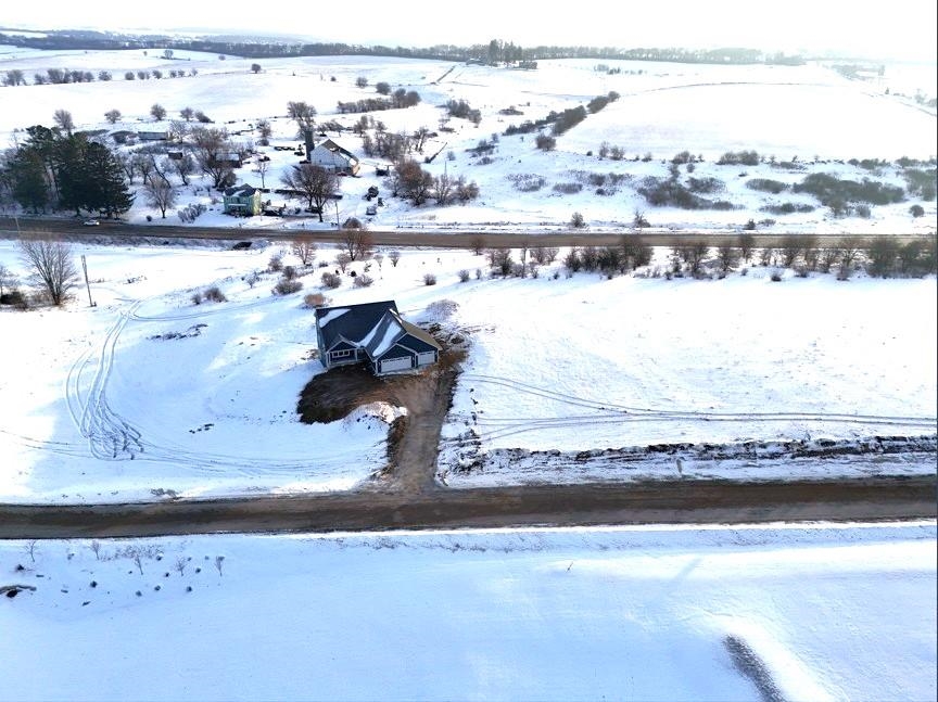 N3523 View Point Monroe, WI 53566 - Photo 9 of 56