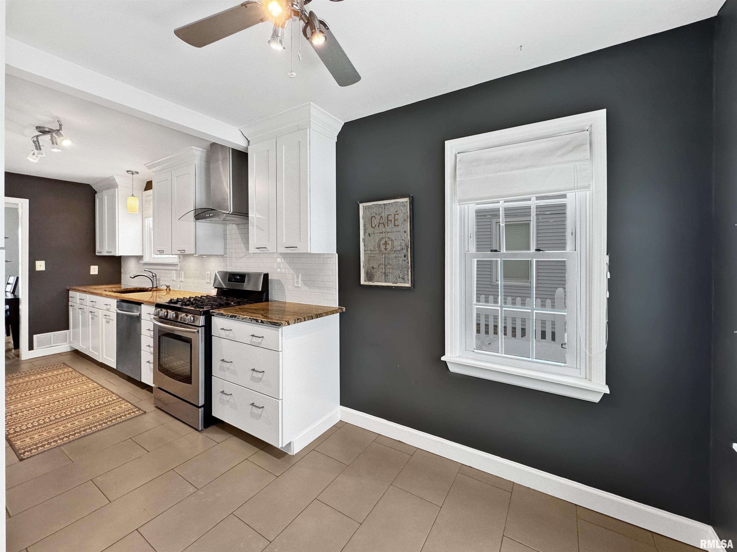 1014 East Elmhurst Avenue Peoria, IL 61603 - Photo 18 of 43