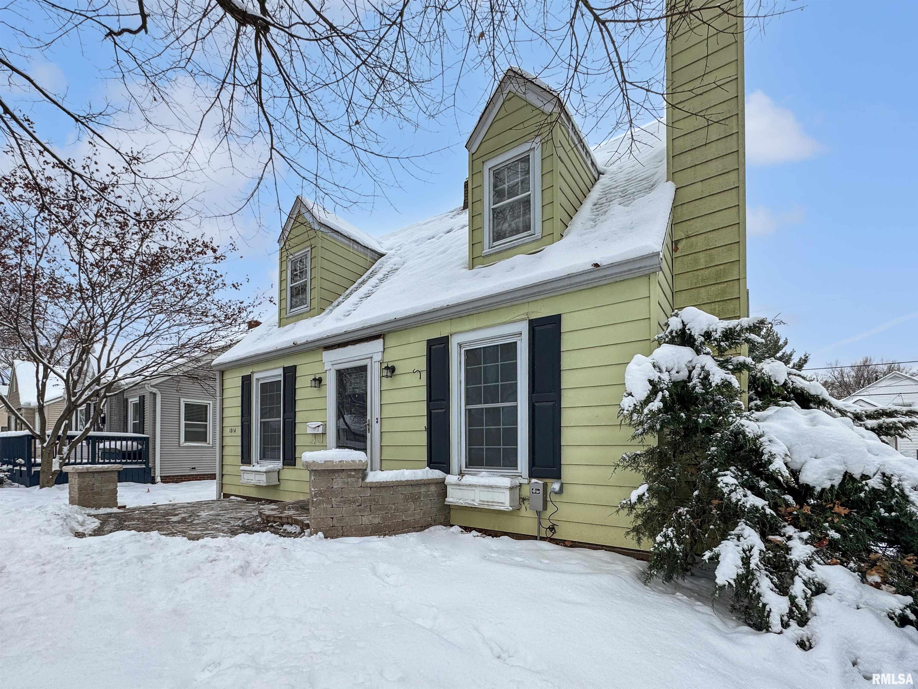 1014 East Elmhurst Avenue Peoria, IL 61603 - Photo 2 of 43