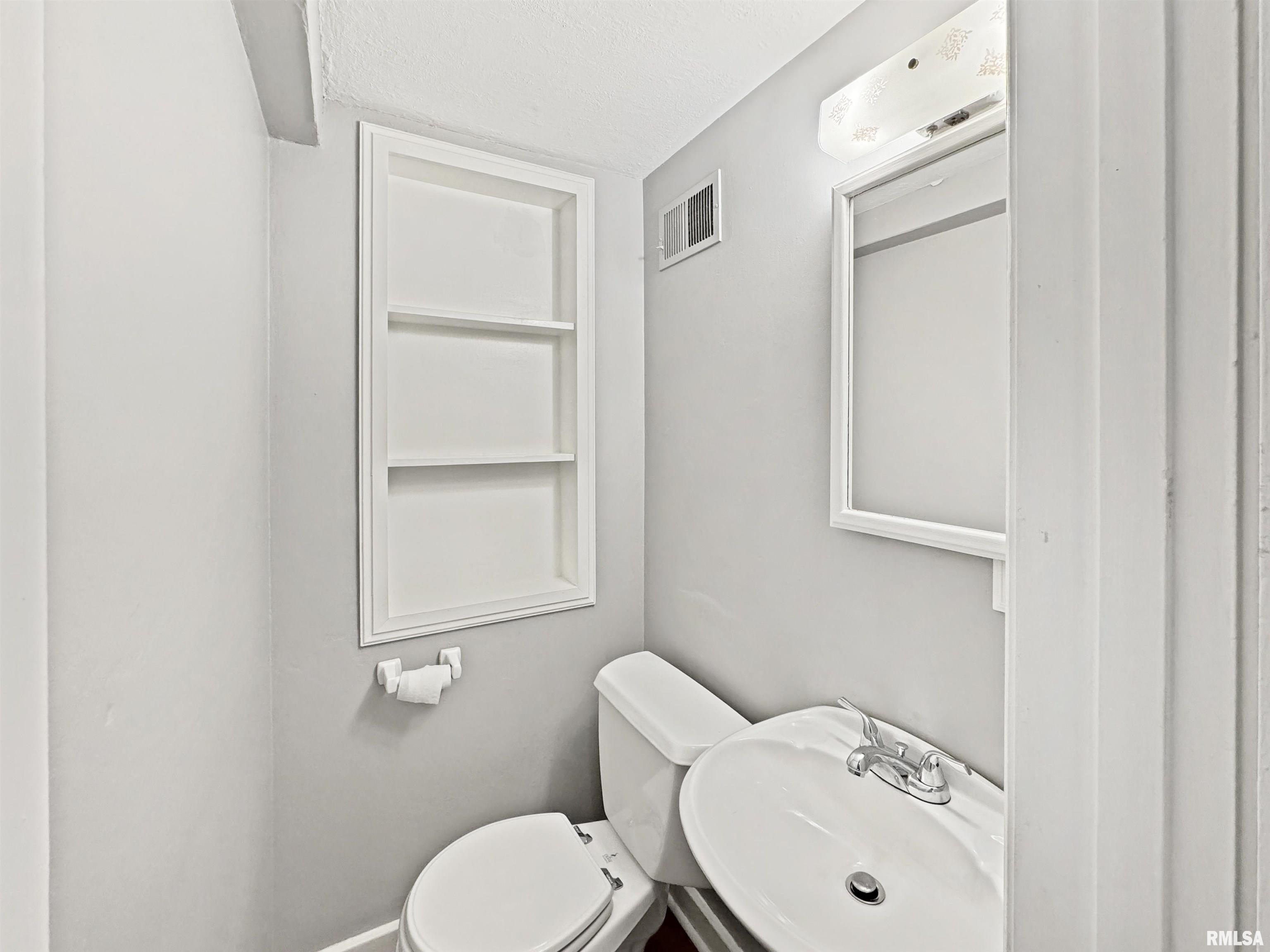 1014 East Elmhurst Avenue Peoria, IL 61603 - Photo 31 of 43