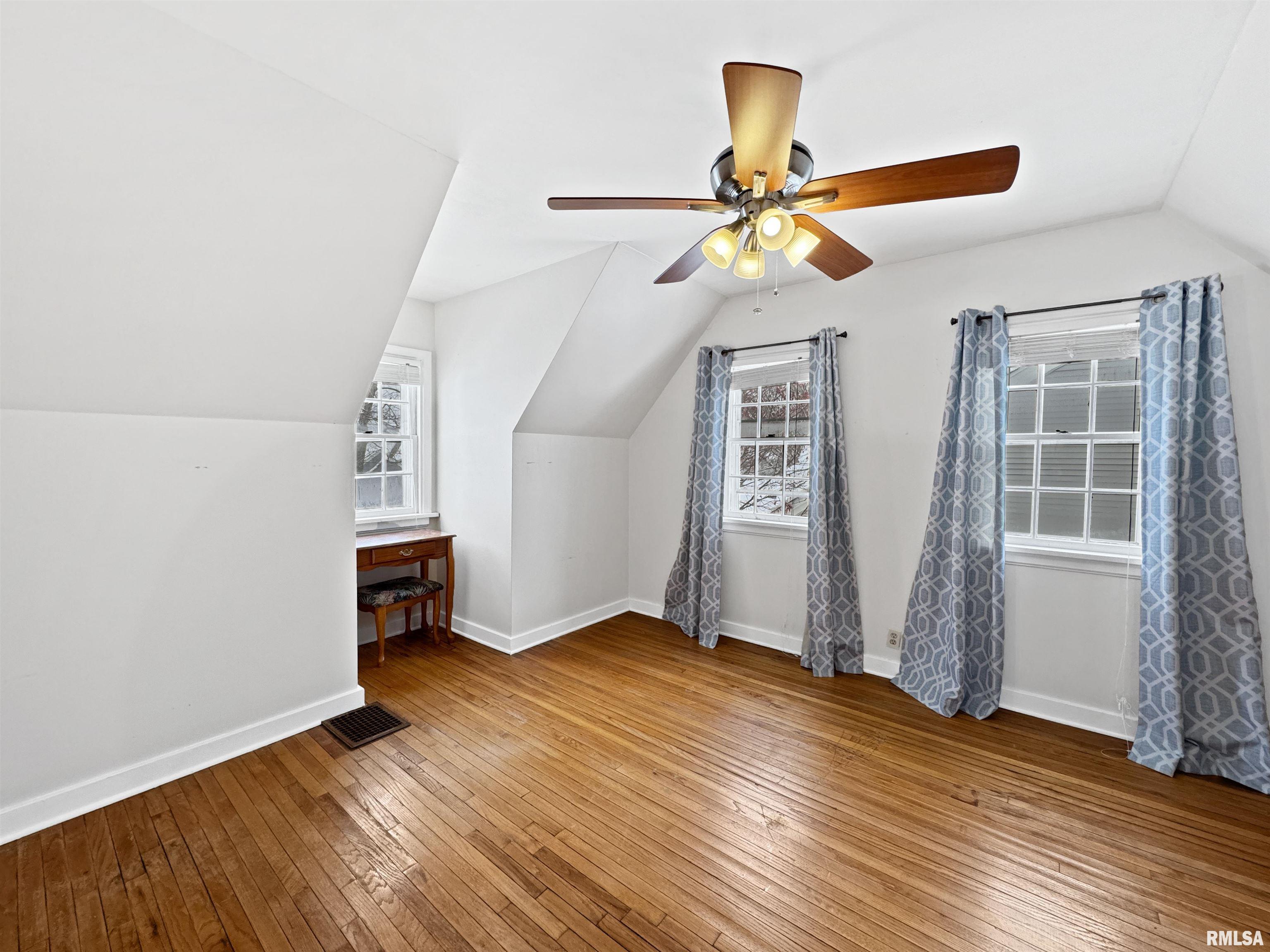 1014 East Elmhurst Avenue Peoria, IL 61603 - Photo 32 of 43