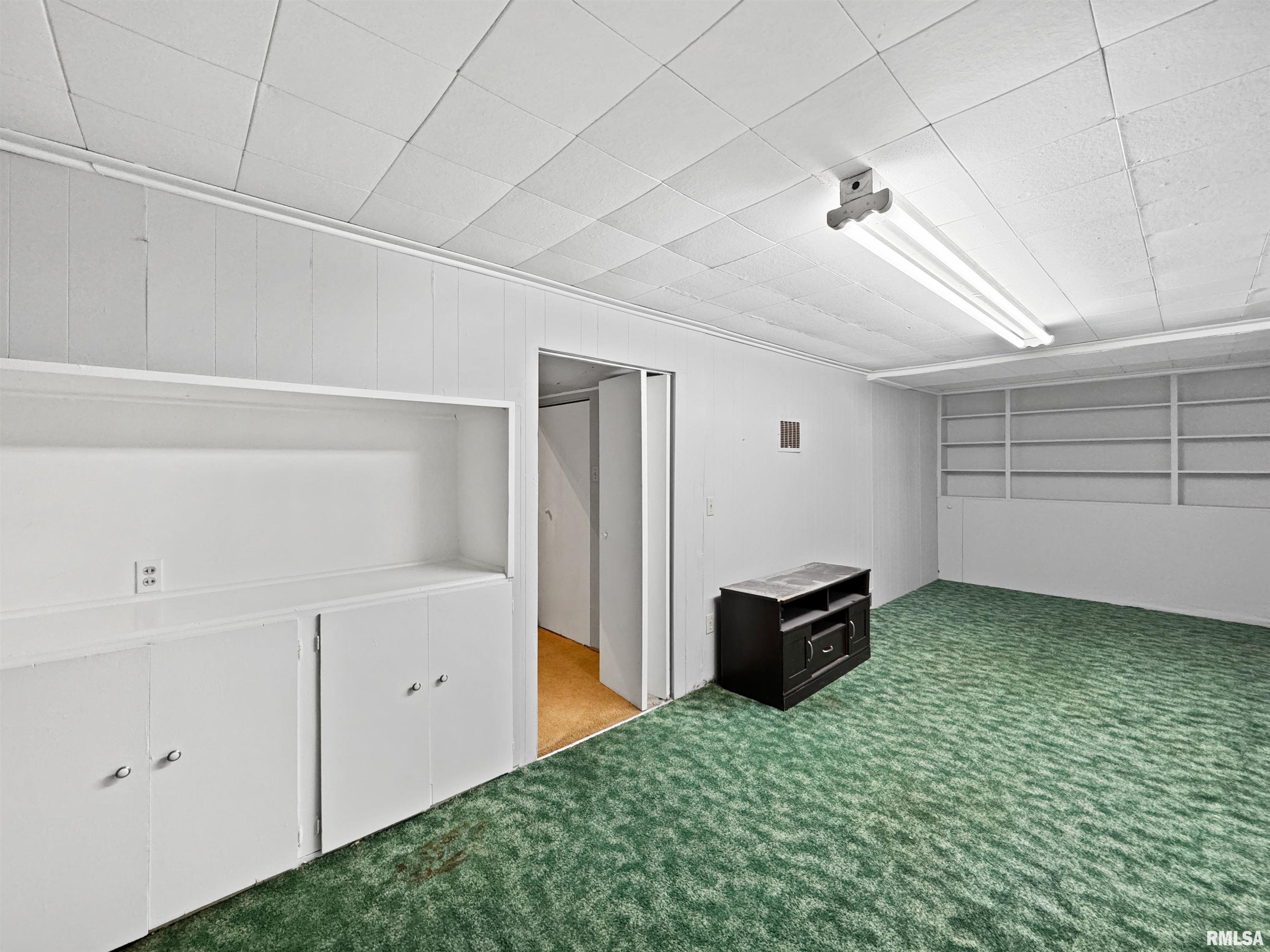 1014 East Elmhurst Avenue Peoria, IL 61603 - Photo 37 of 43