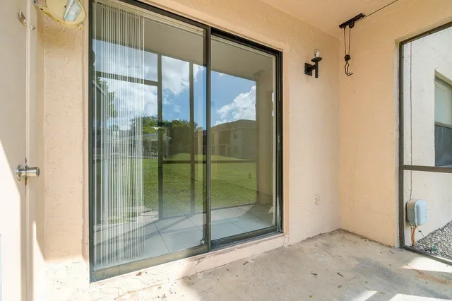 $2,000 | 6736 Palmetto Circle South, Unit 105, Boca Raton, FL 33433
