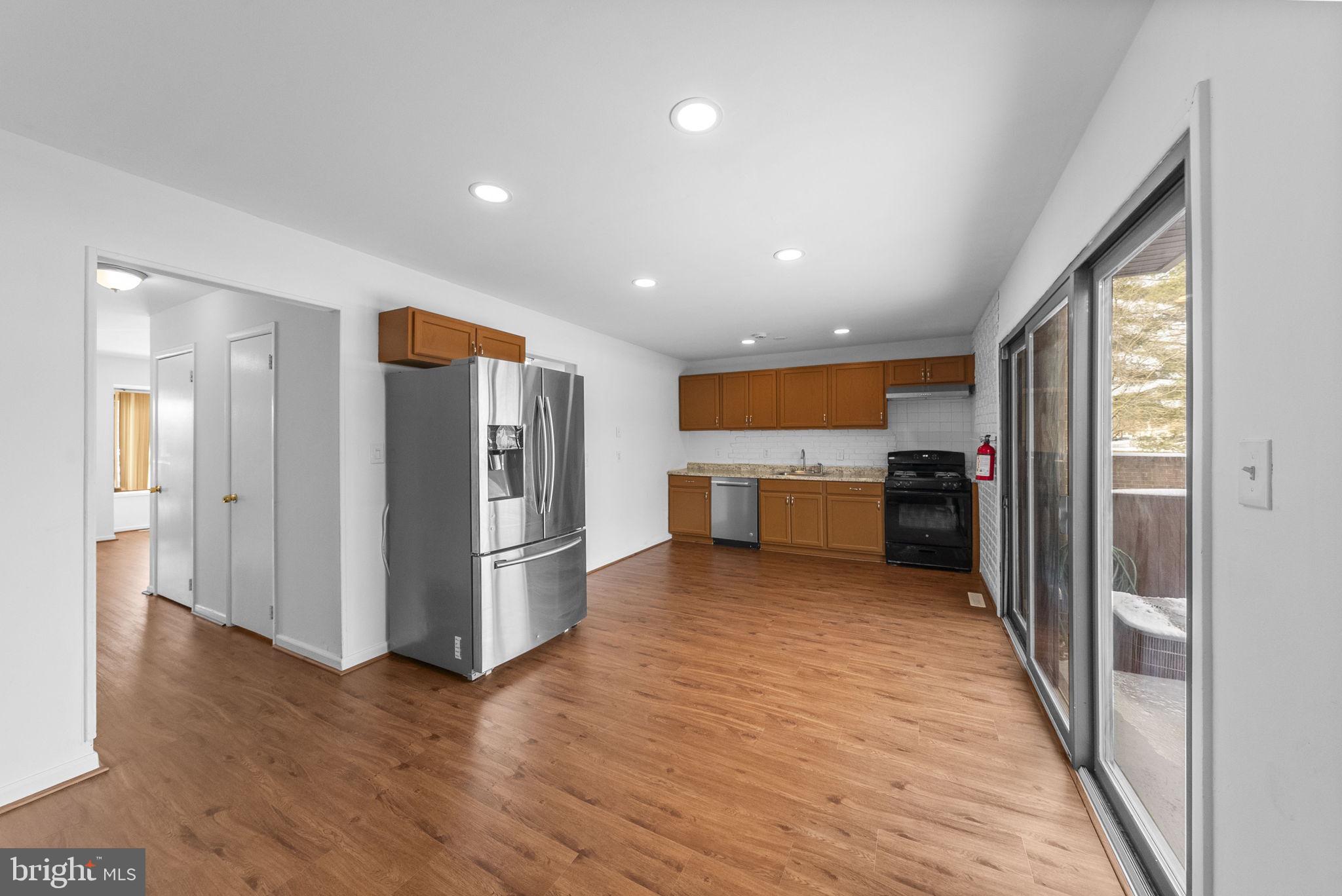 456 Fairfield Road East Windsor, NJ 08520 - Photo 3 of 18