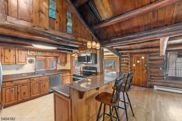 $2,950 | 7 MacDonald Road, West Milford, NJ 07421