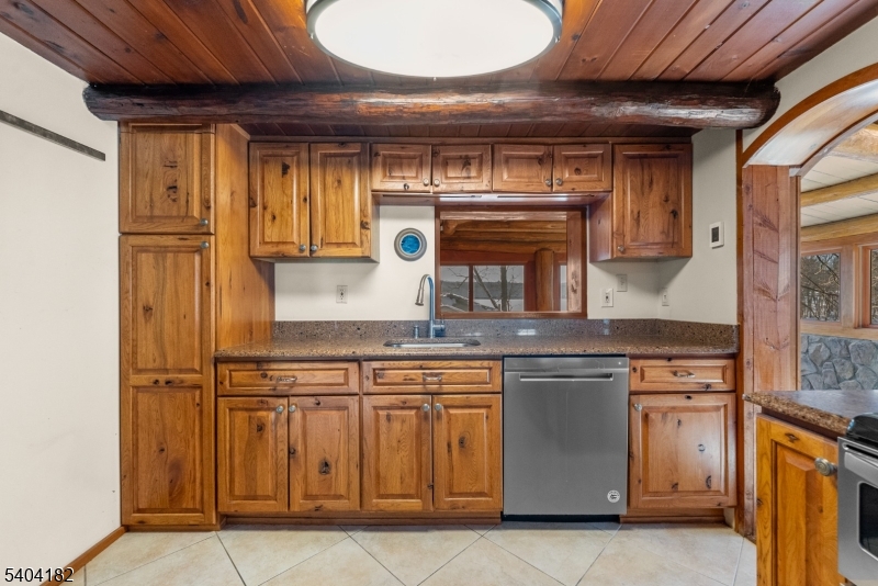 7 MacDonald Road West Milford, NJ 07421 - Photo 9 of 22