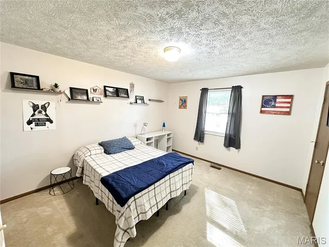 $249,900 | 1100 South Gertrude Street, Salem, MO 65560