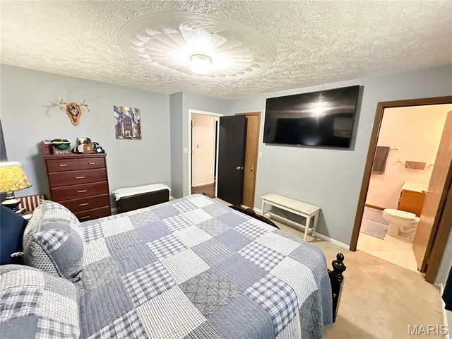 $249,900 | 1100 South Gertrude Street, Salem, MO 65560