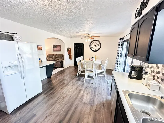 $249,900 | 1100 South Gertrude Street, Salem, MO 65560