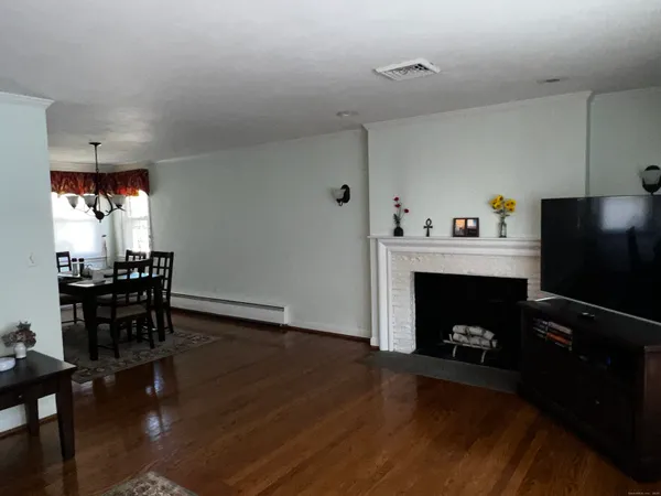 $3,400 | 3 Old Field Road, West Hartford, CT 06117