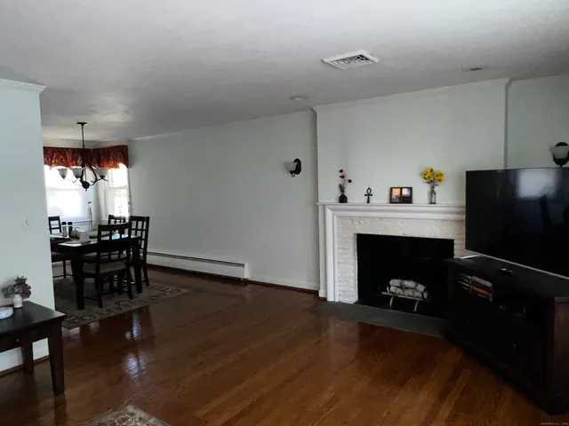 $3,650 | 3 Old Field Road, West Hartford, CT 06117