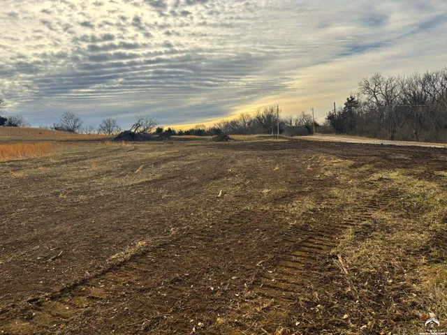 $92,500 | 1150 Southeast Stanley Road, Tecumseh, KS 66542