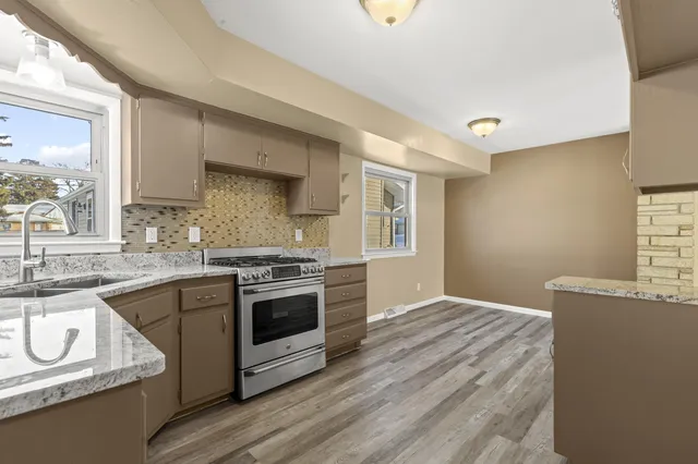 $295,900 | 7140 North 48th Street, Milwaukee, WI 53223