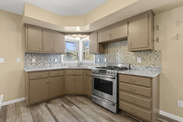 $295,900 | 7140 North 48th Street, Milwaukee, WI 53223