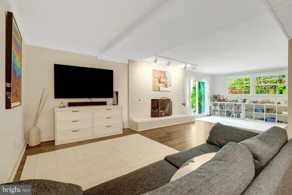 $1,998,000 | 6116 Franklin Park Road, McLean, VA 22101