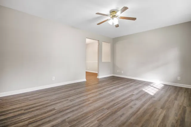 $1,450 | 554 Roselawn Drive, Clarksville, TN 37042