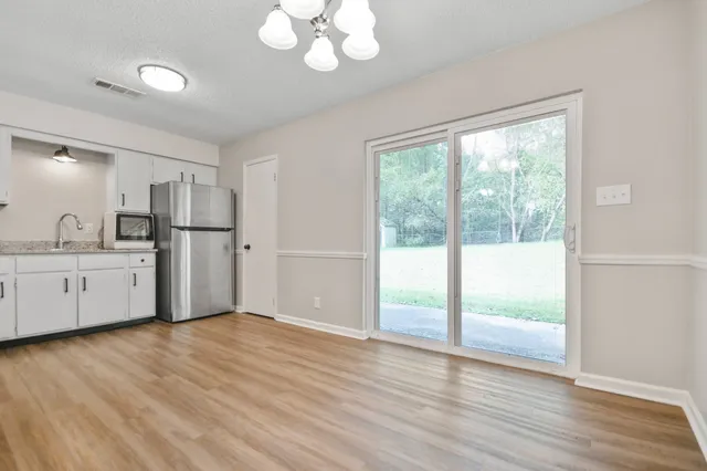 $1,450 | 554 Roselawn Drive, Clarksville, TN 37042