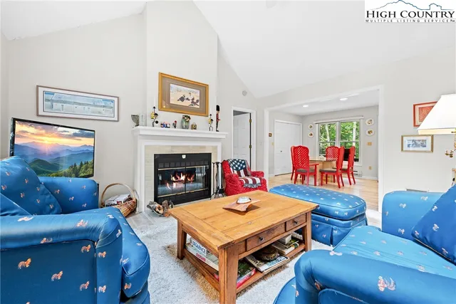 $489,000 | 137 Staghorn Hollow, Beech Mountain, NC 28604