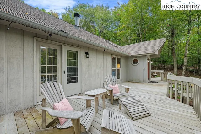 $489,000 | 137 Staghorn Hollow, Beech Mountain, NC 28604