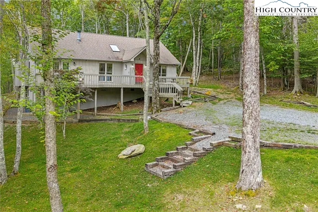 $489,000 | 137 Staghorn Hollow, Beech Mountain, NC 28604