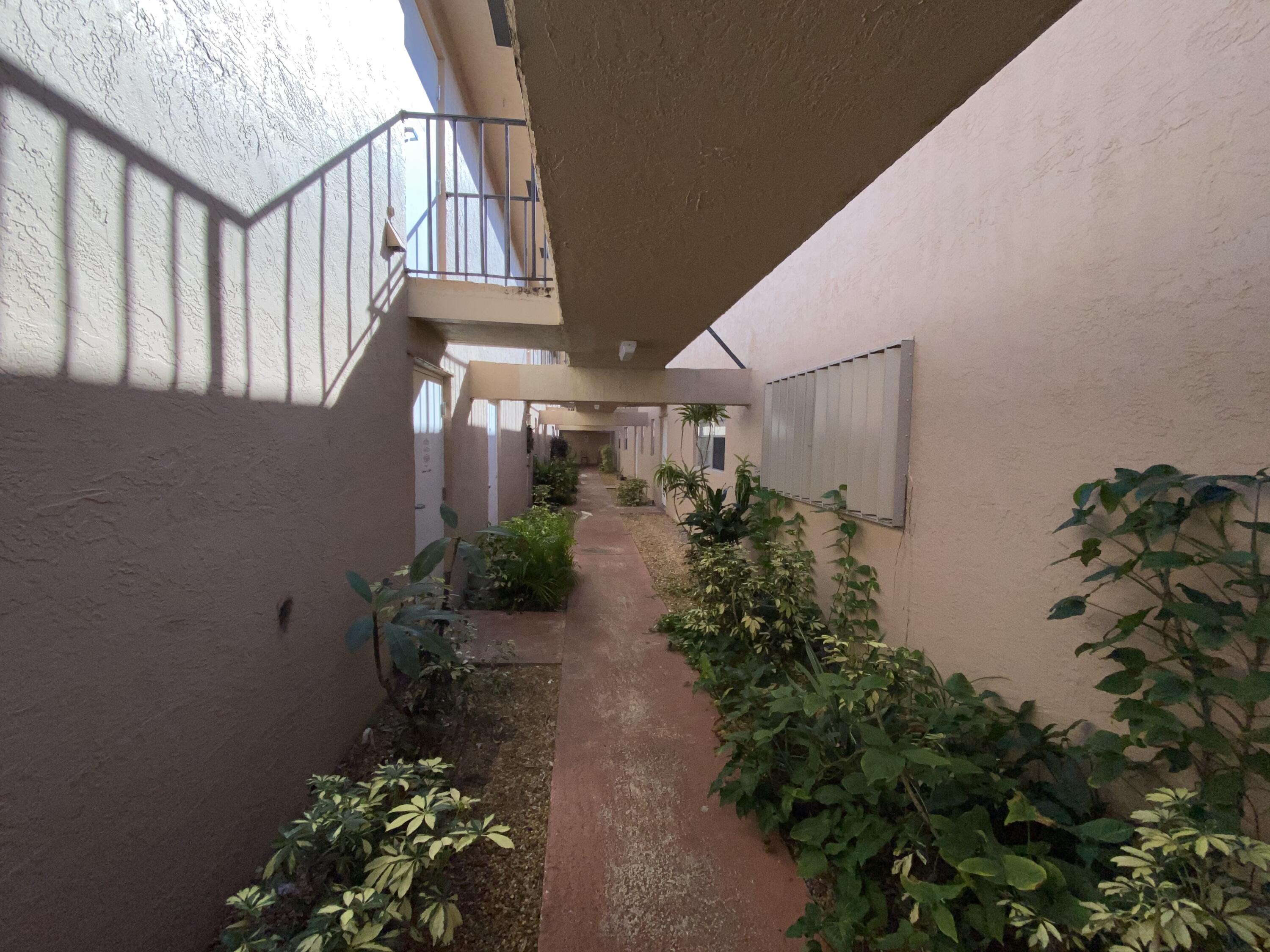 650 Southwest 2nd Avenue, Unit 149 Boca Raton, FL 33432 - Photo 3 of 19 IMG_2736