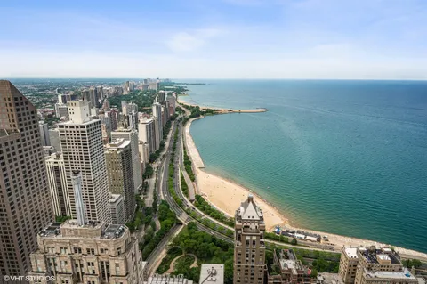 $3,400 | 175 East Delaware Place, Unit 5609, Chicago, IL 60611