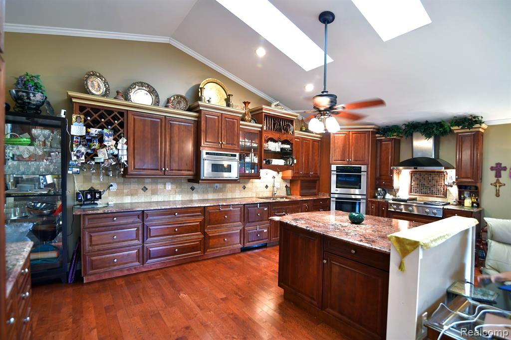 3239 Wren Lane Rochester Hills, MI 48309 - Photo 7 of 38