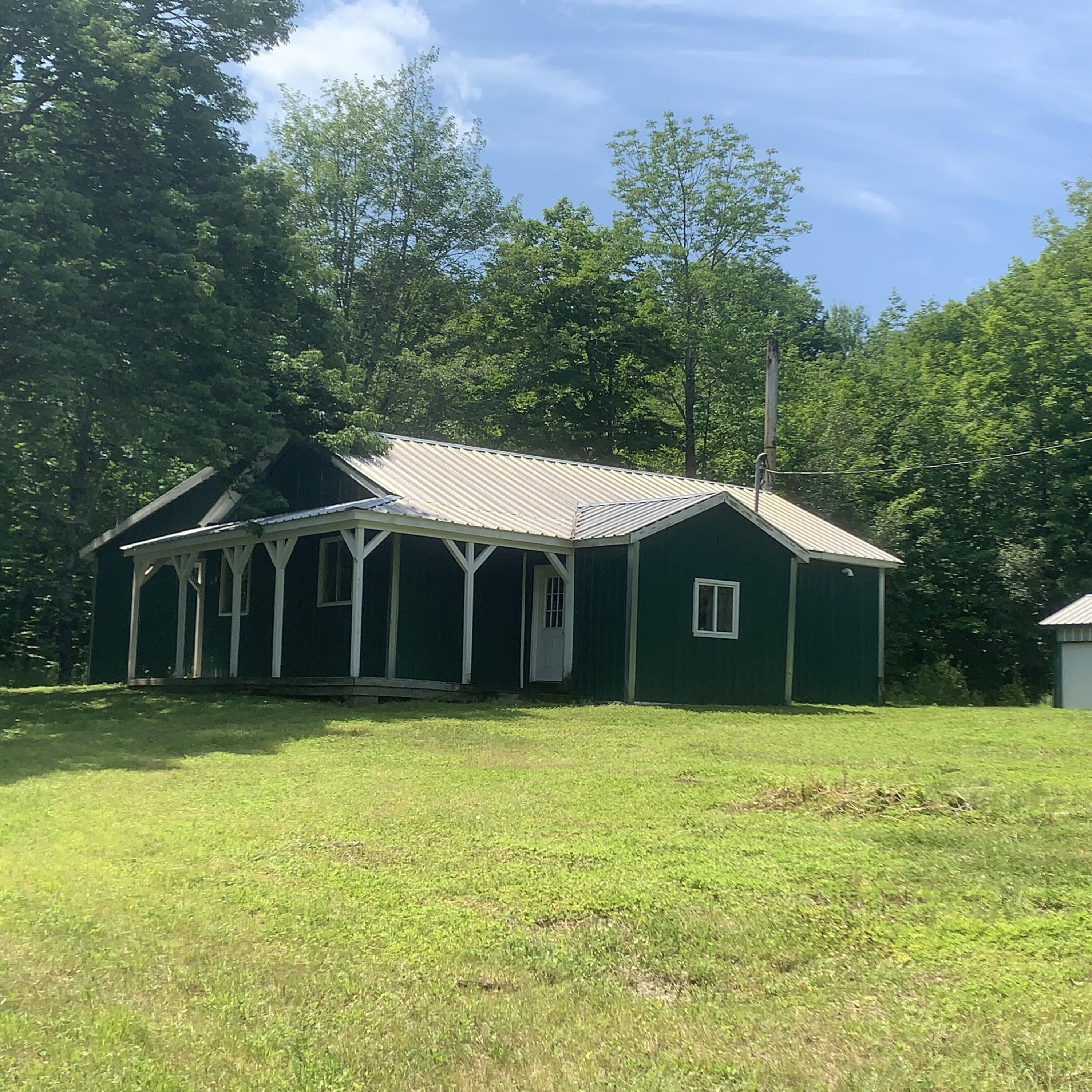 652 Woodville Road Lincoln, ME 04457 - Photo 3 of 13 Building
