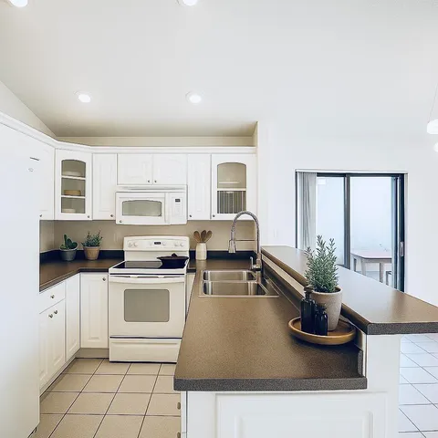 $4,000 | 11508 Clear Creek Place, Boca Raton, FL 33428