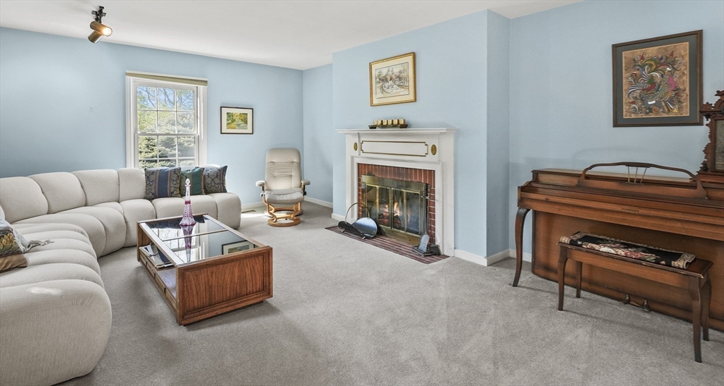 56 Upper Gore Road Webster, MA 01570 - Photo 8 of 37