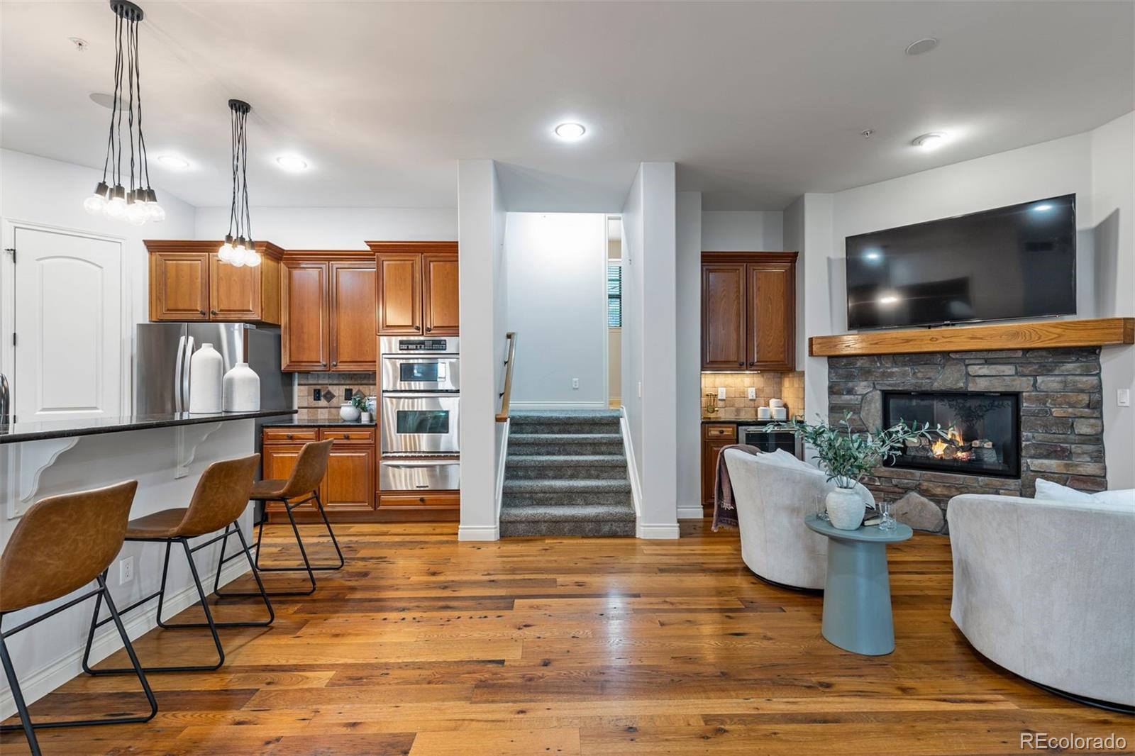 4364 Chateau Ridge Lane Castle Rock, CO 80108 - Photo 15 of 38