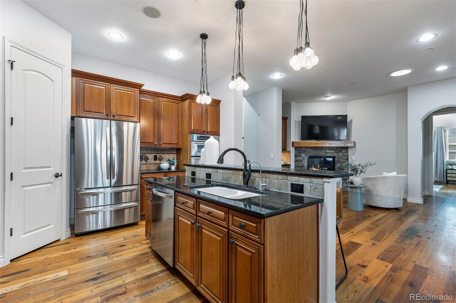 4364 Chateau Ridge Lane Castle Rock, CO 80108 - Photo 19 of 38