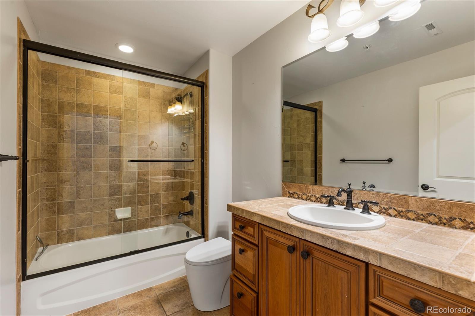 4364 Chateau Ridge Lane Castle Rock, CO 80108 - Photo 25 of 38