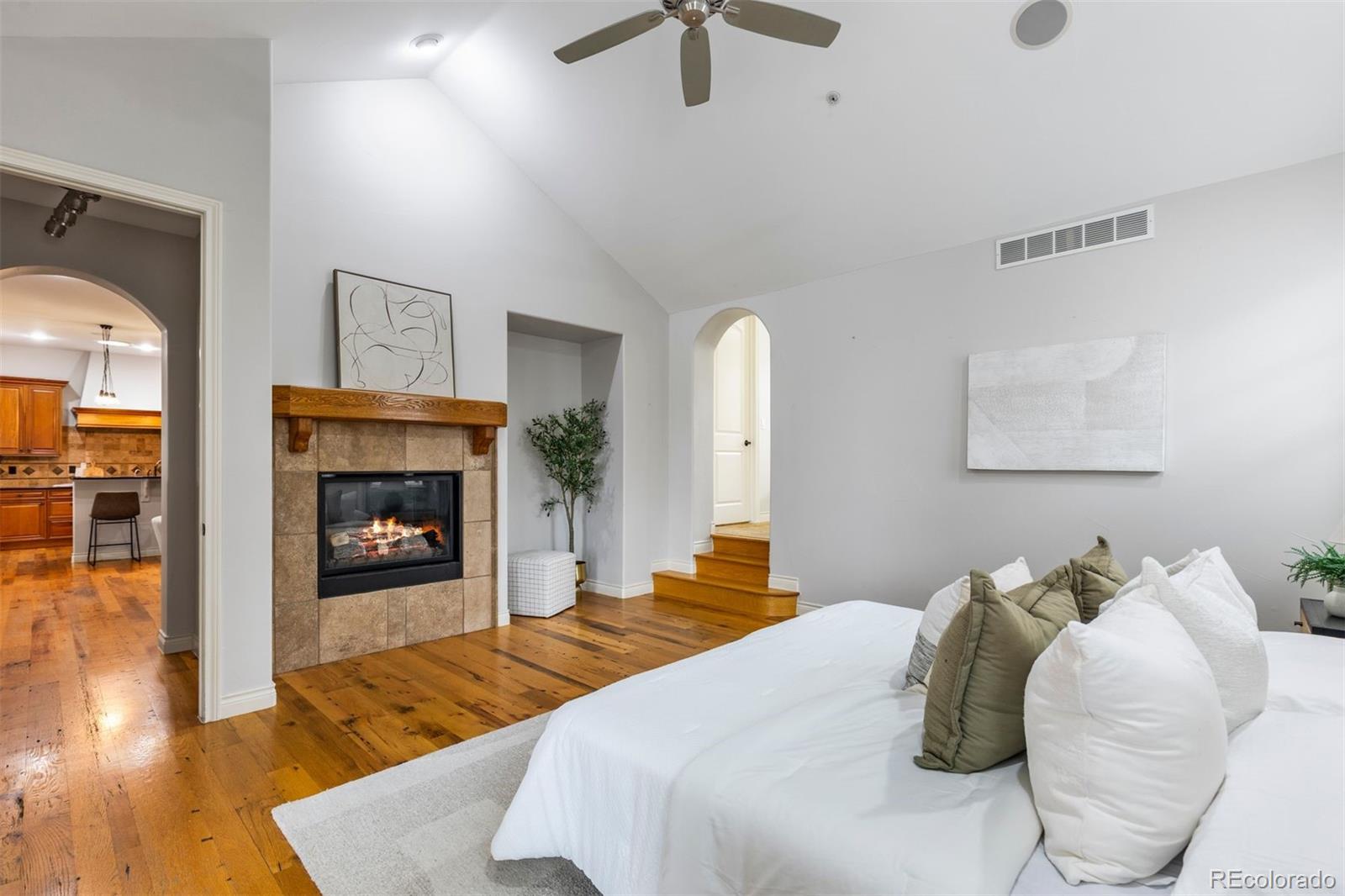 4364 Chateau Ridge Lane Castle Rock, CO 80108 - Photo 8 of 38