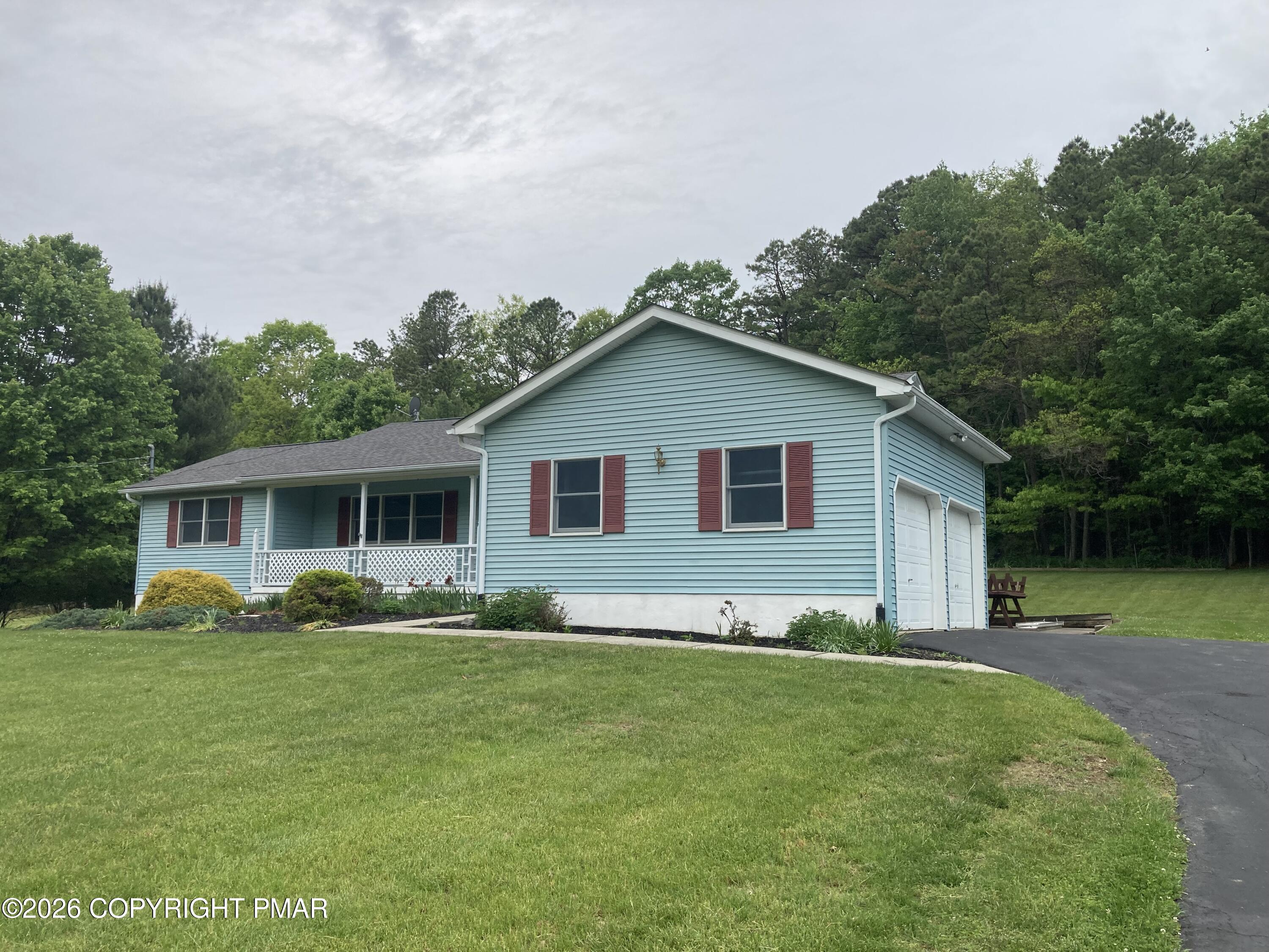 199 Five Springs Road Stroudsburg, PA 18360 - Photo 2 of 66 IMG_7469