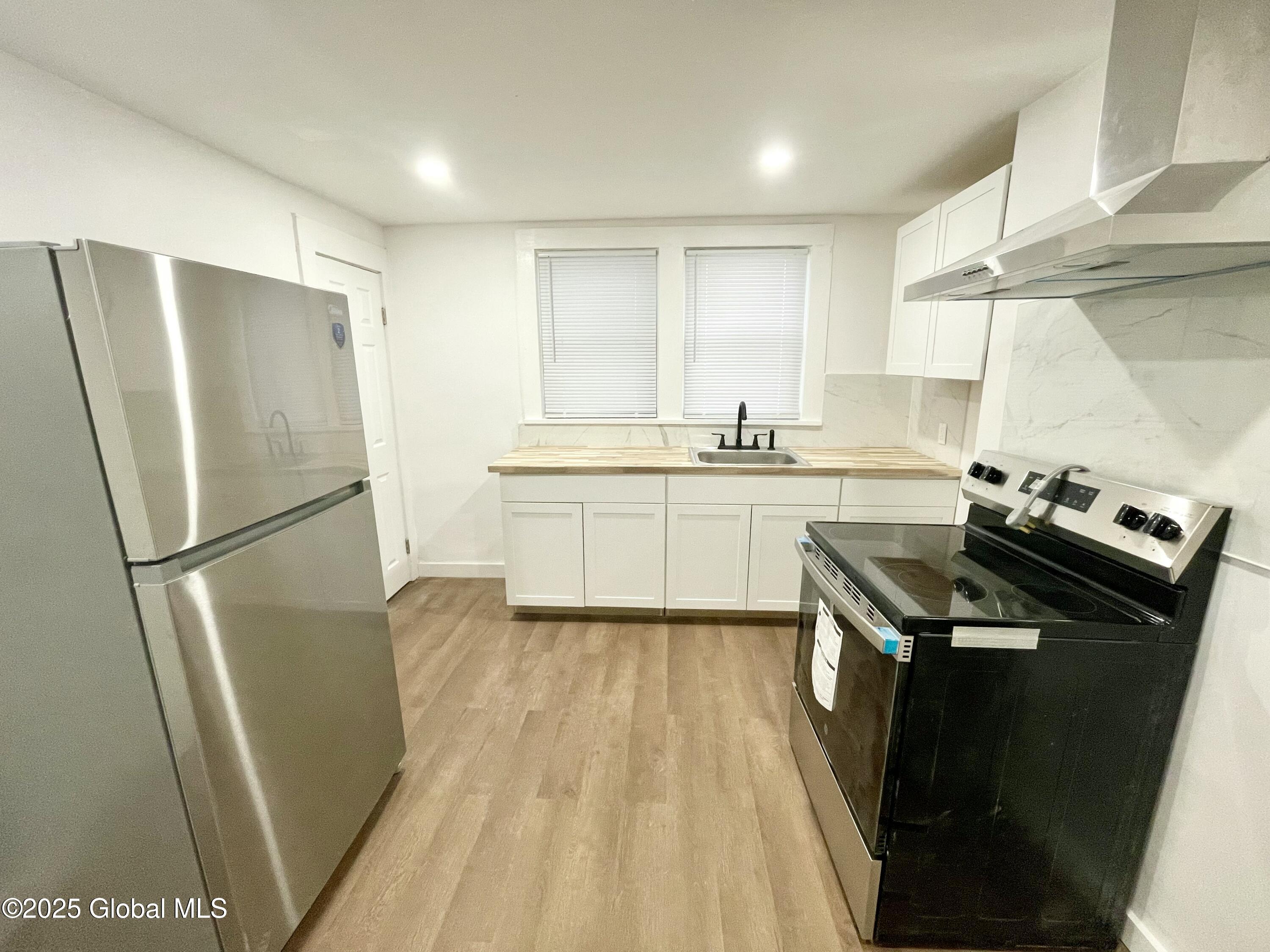 Undisclosed Address Albany, NY 12206 - Photo 3 of 15 IMG_4910