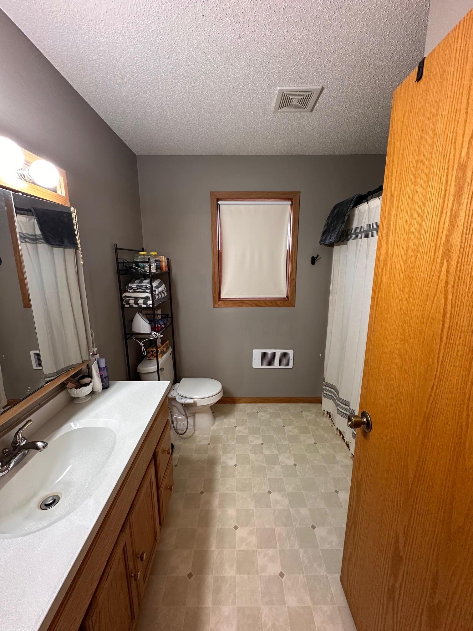 327 North Swift Avenue Litchfield, MN 55355 - Photo 16 of 17