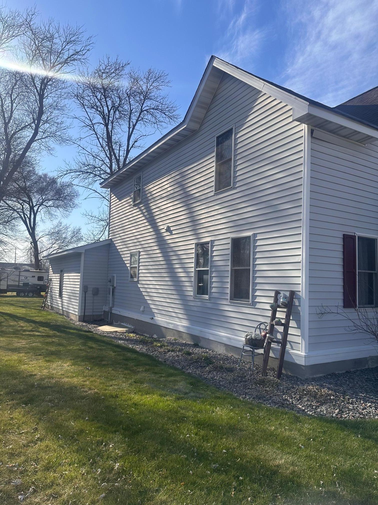 327 North Swift Avenue Litchfield, MN 55355 - Photo 5 of 17